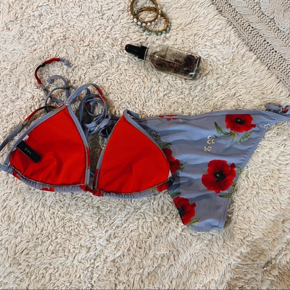 💎Y.A.S • Floral Red and Blue Bikini - Picture 3 of 5